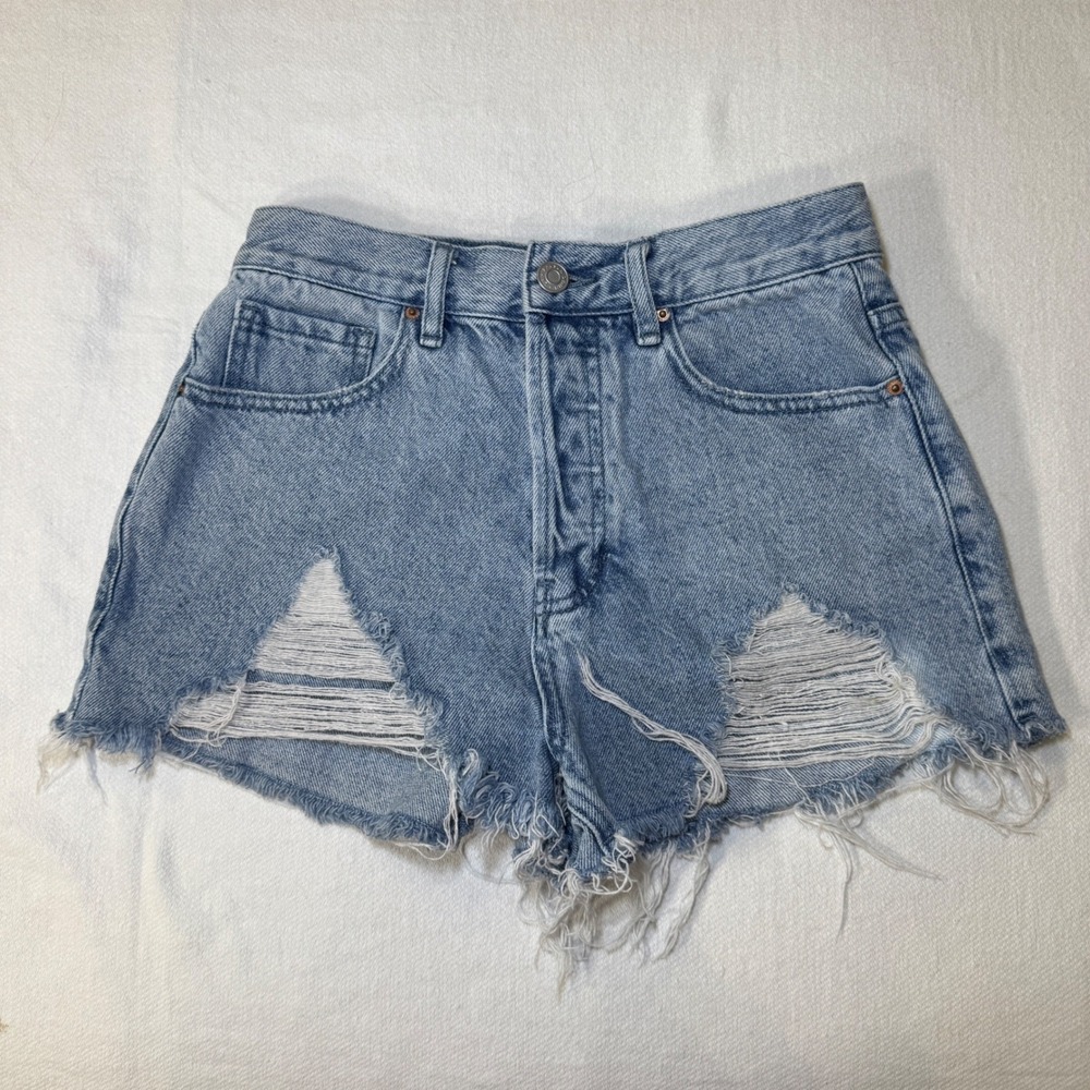 PacSun Vintage High Rise Distressed Denim Shorts Light Wash‎ Button Fly Size 26